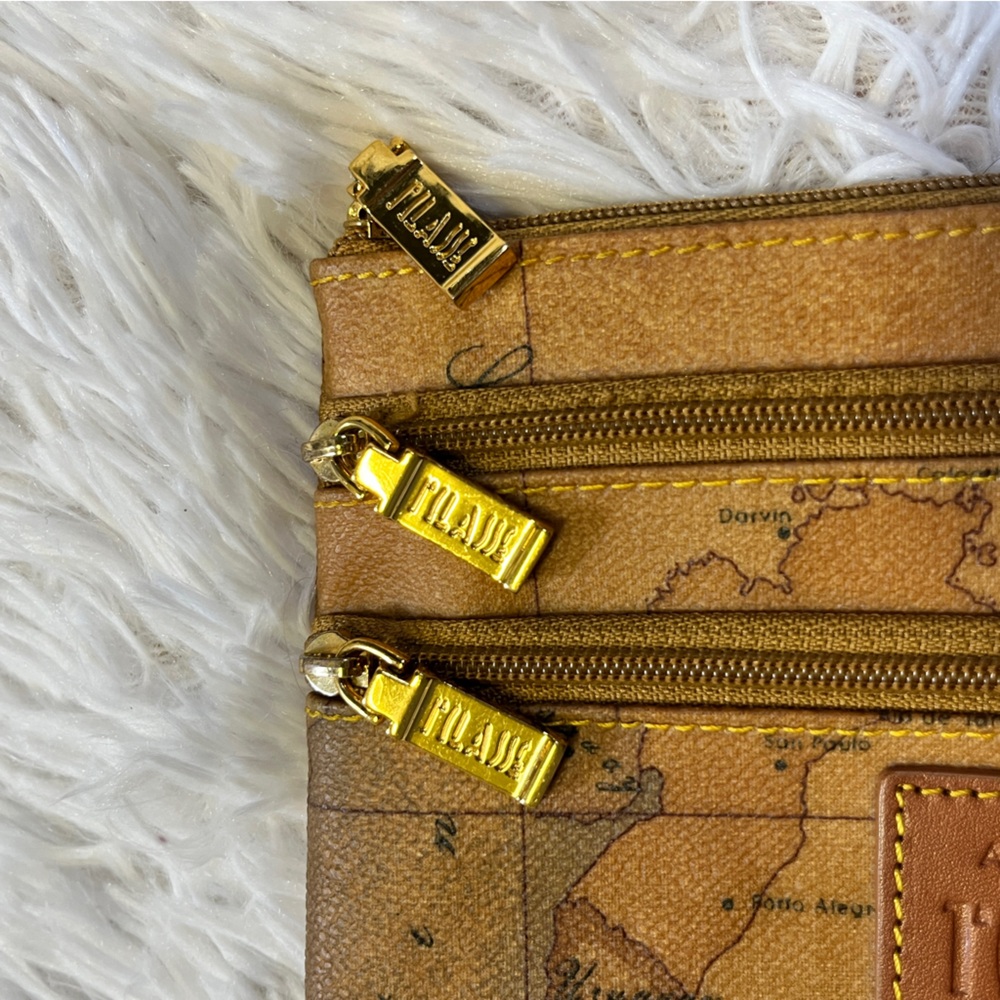 ALVIERO MARTINI Italian Vintage Geo World Map Wallet Pouch Bag 3 Zippers - Picture 4 of 9